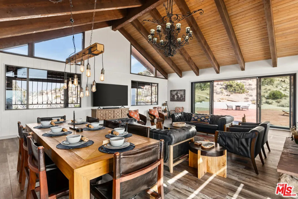 57387 San Juan Road, Yucca Valley, California 92284 home-pic-6