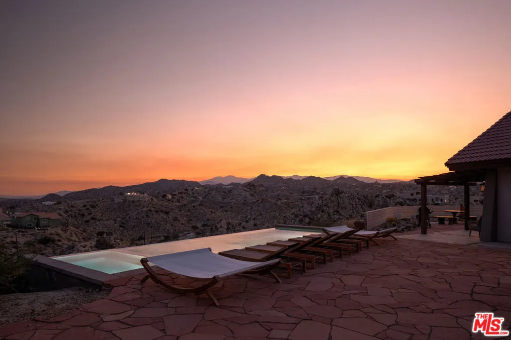 57387 San Juan Road, Yucca Valley, California 92284 home-pic-24