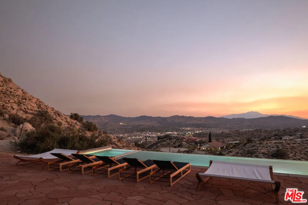 57387 San Juan Road, Yucca Valley, California 92284 home-pic-22