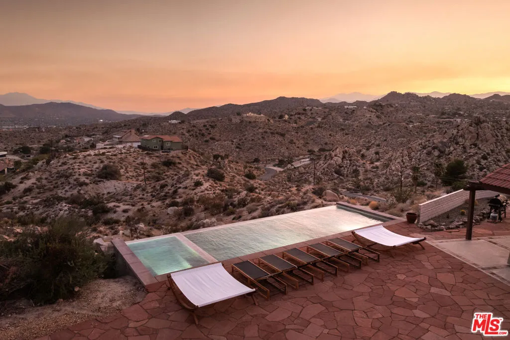57387 San Juan Road, Yucca Valley, California 92284 home-pic-0
