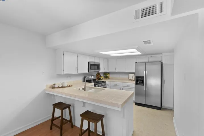 Breakfast Bar