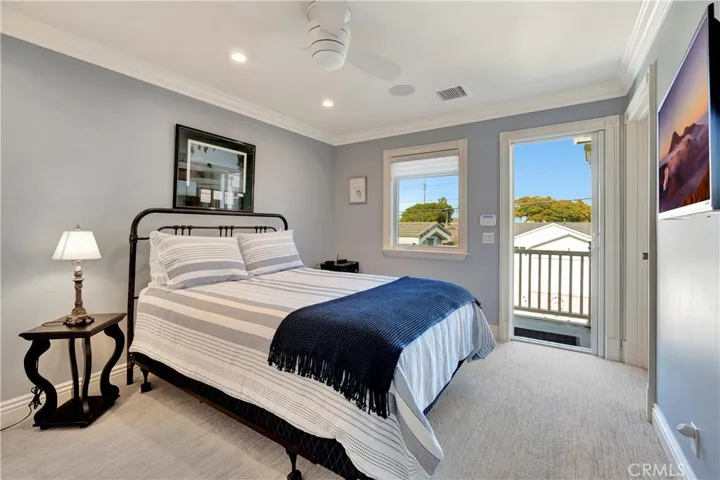 1822 Pine Street, Huntington Beach, California 92648