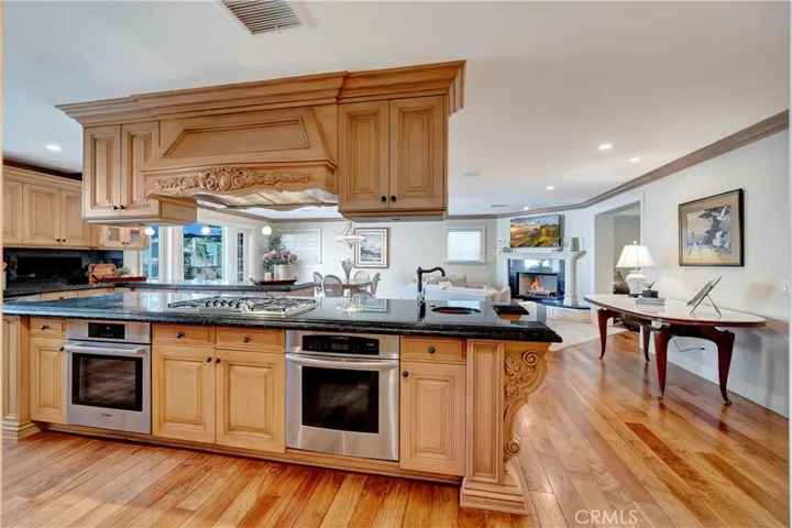 1822 Pine Street, Huntington Beach, California 92648