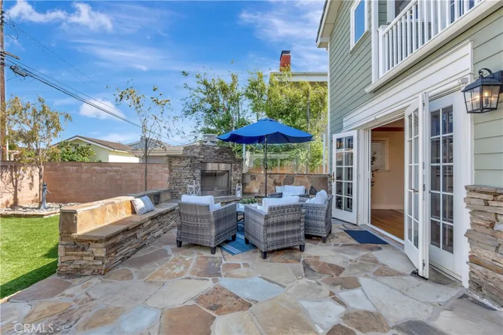 1822 Pine Street, Huntington Beach, California 92648