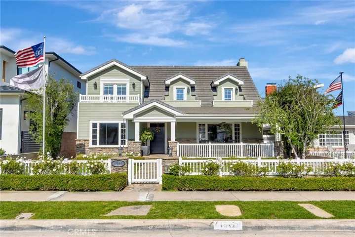 1822 Pine Street, Huntington Beach, California 92648