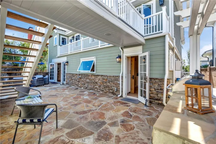 1822 Pine Street, Huntington Beach, California 92648