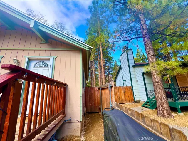 464 Los Angeles Avenue, Sugarloaf, California 92386