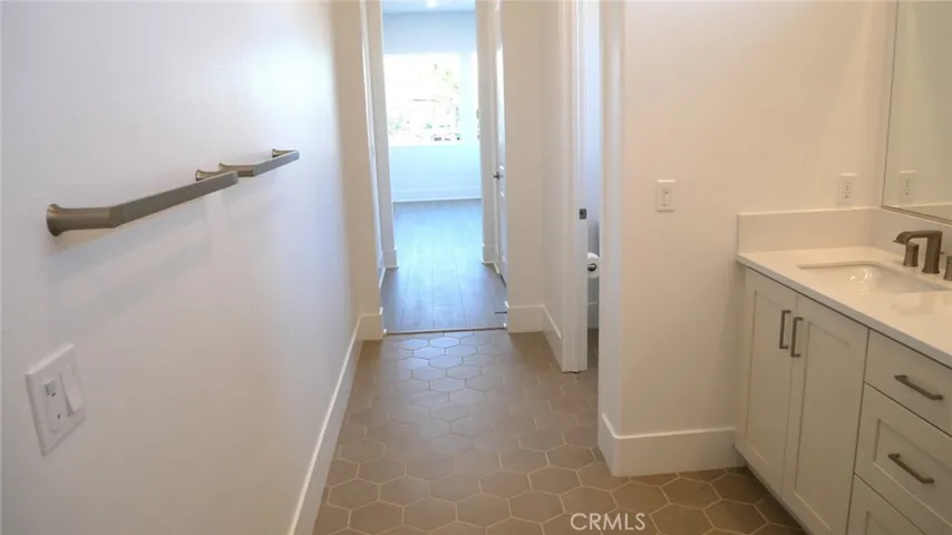 Downstairs Ensuite Bath