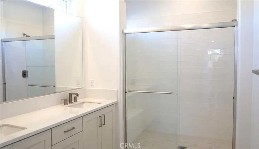 Downstairs Ensuite Bathroom