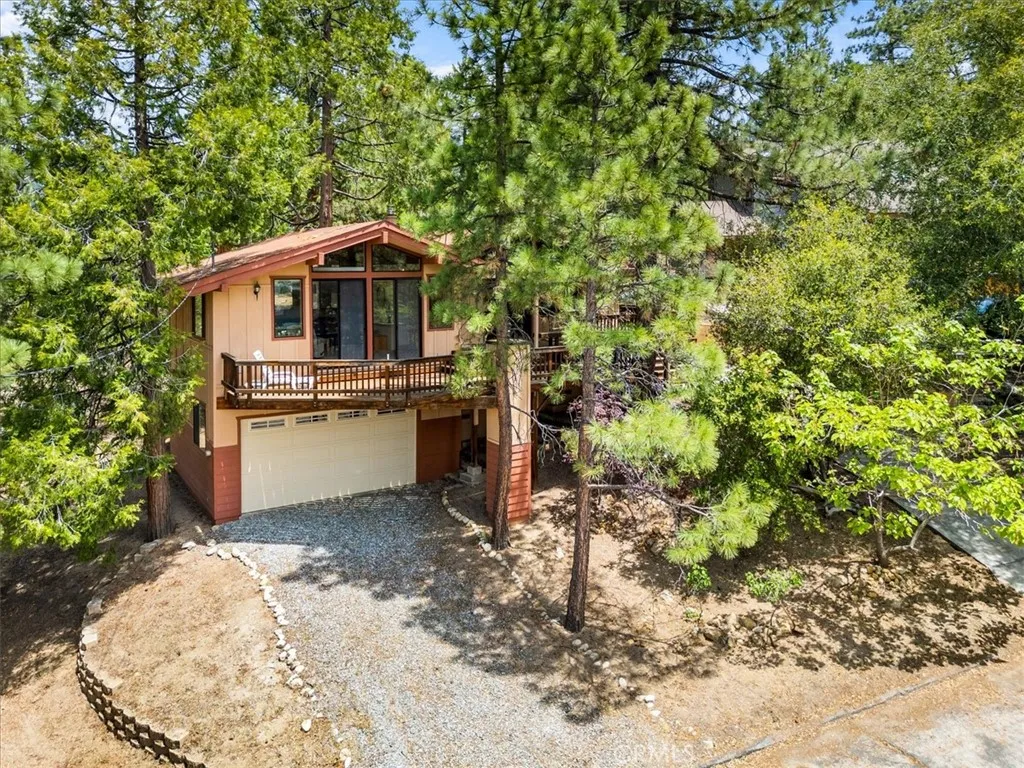26823 Crestview Drive, Idyllwild, California 92549 home-pic-1
