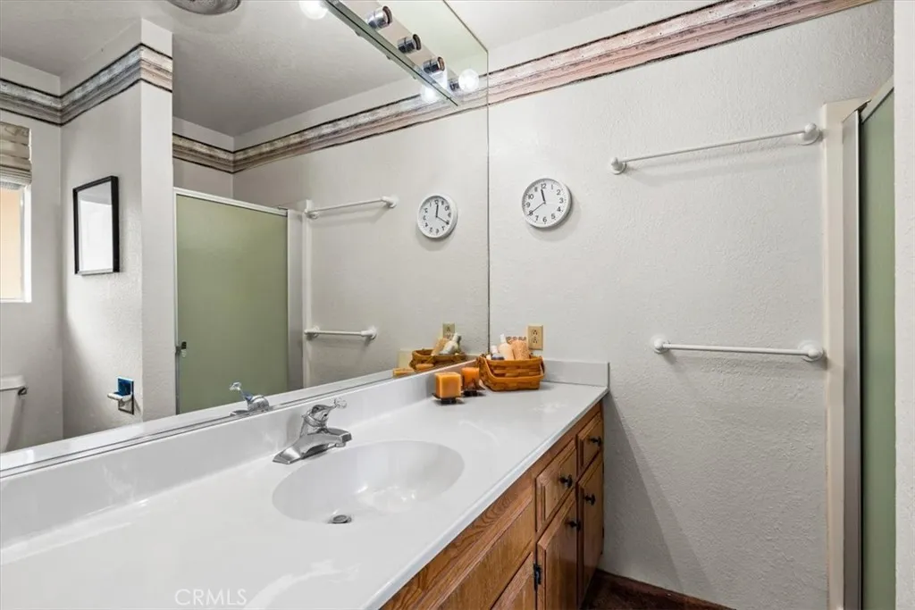 26823 Crestview Drive, Idyllwild, California 92549 home-pic-10