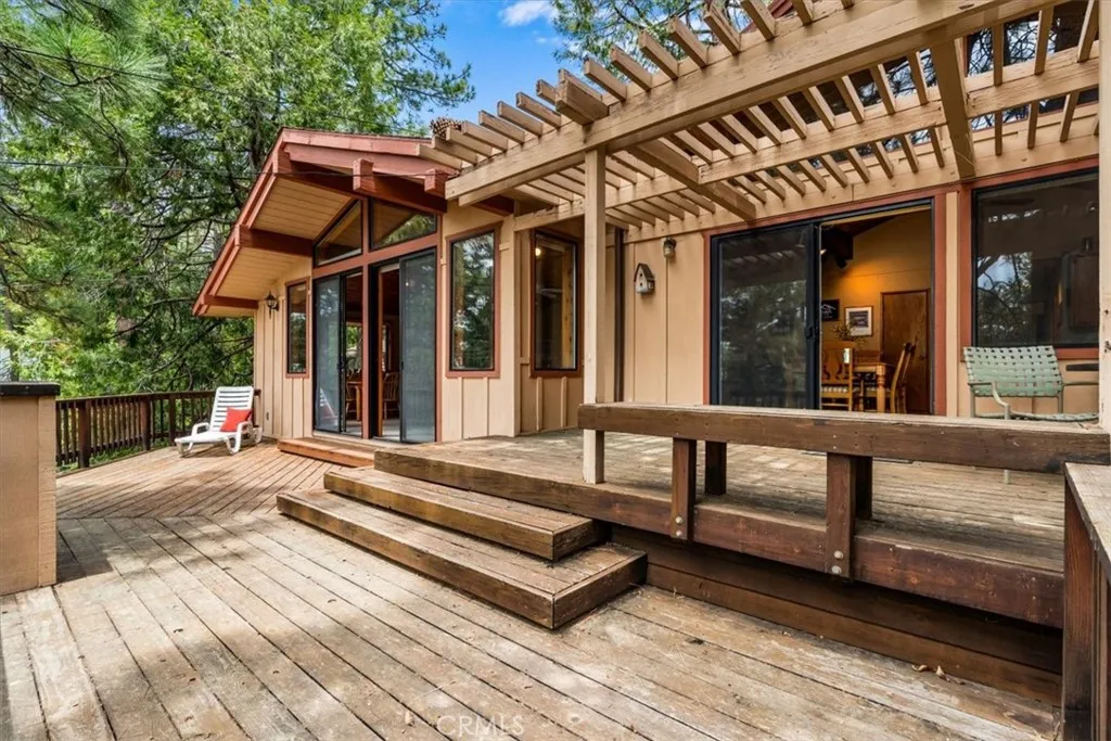 26823 Crestview Drive, Idyllwild, California 92549 home-pic-0