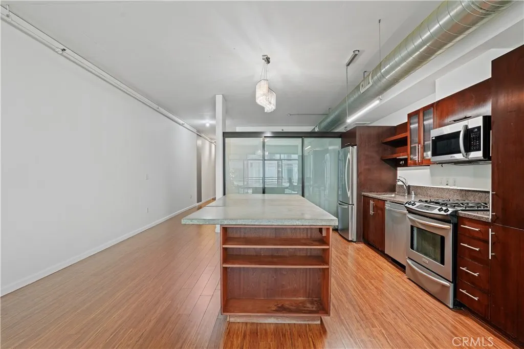 1111 S Grand Avenue 702, Los Angeles, California 90015 home-pic-6