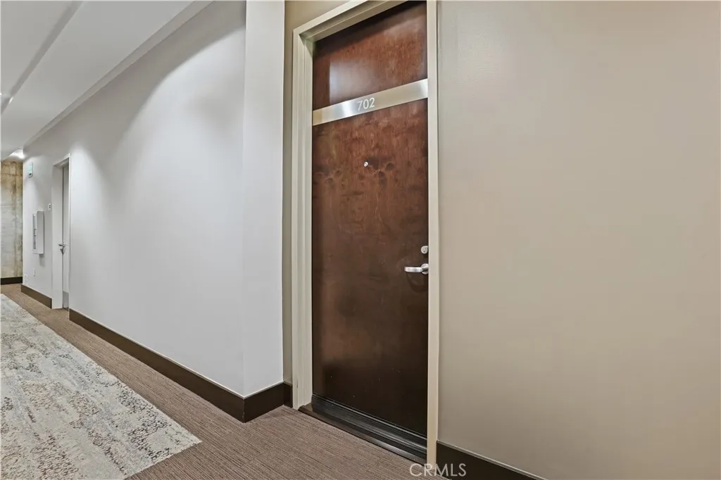 1111 S Grand Avenue 702, Los Angeles, California 90015 home-pic-32