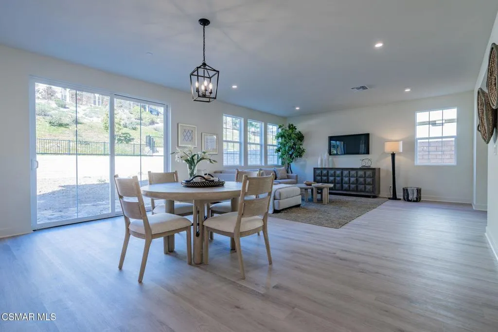 4679 Summit Avenue, Simi Valley, California 93063 home-pic-33