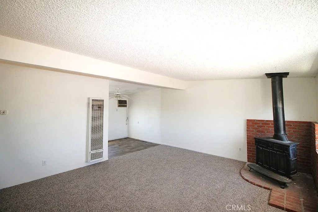34150 Woods Avenue, Barstow, California 92311 home-pic-9
