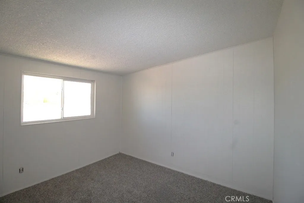 34150 Woods Avenue, Barstow, California 92311 home-pic-18