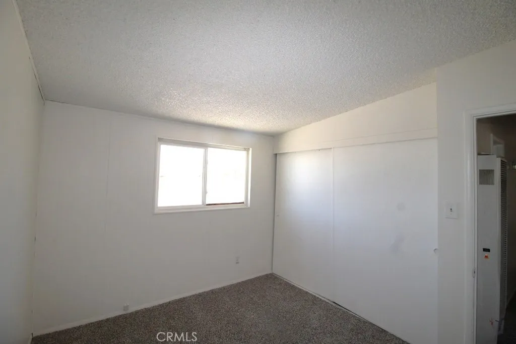 34150 Woods Avenue, Barstow, California 92311 home-pic-19
