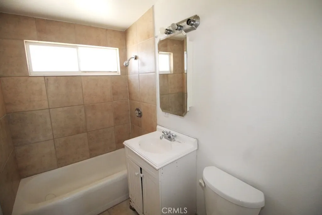 34150 Woods Avenue, Barstow, California 92311 home-pic-16