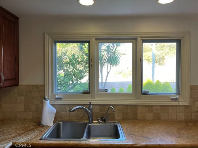 29404 Seaspray Drive, Rancho Palos Verdes, California 90275