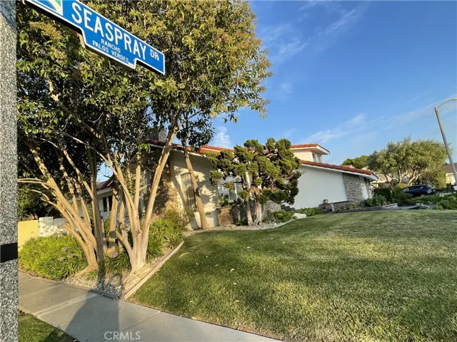 29404 Seaspray Drive, Rancho Palos Verdes, California 90275