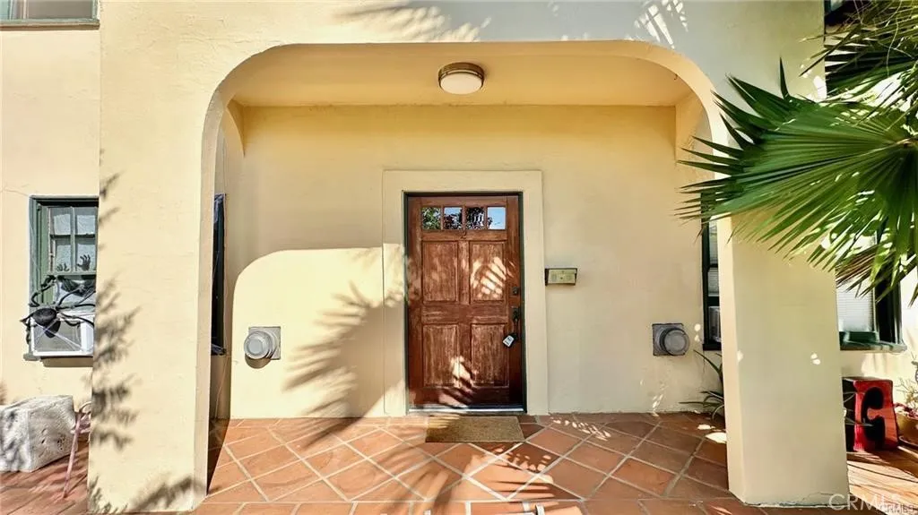 3201 Hamilton Way, Los Angeles, California 90026 home-pic-1