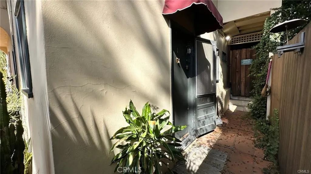 3201 Hamilton Way, Los Angeles, California 90026 home-pic-13