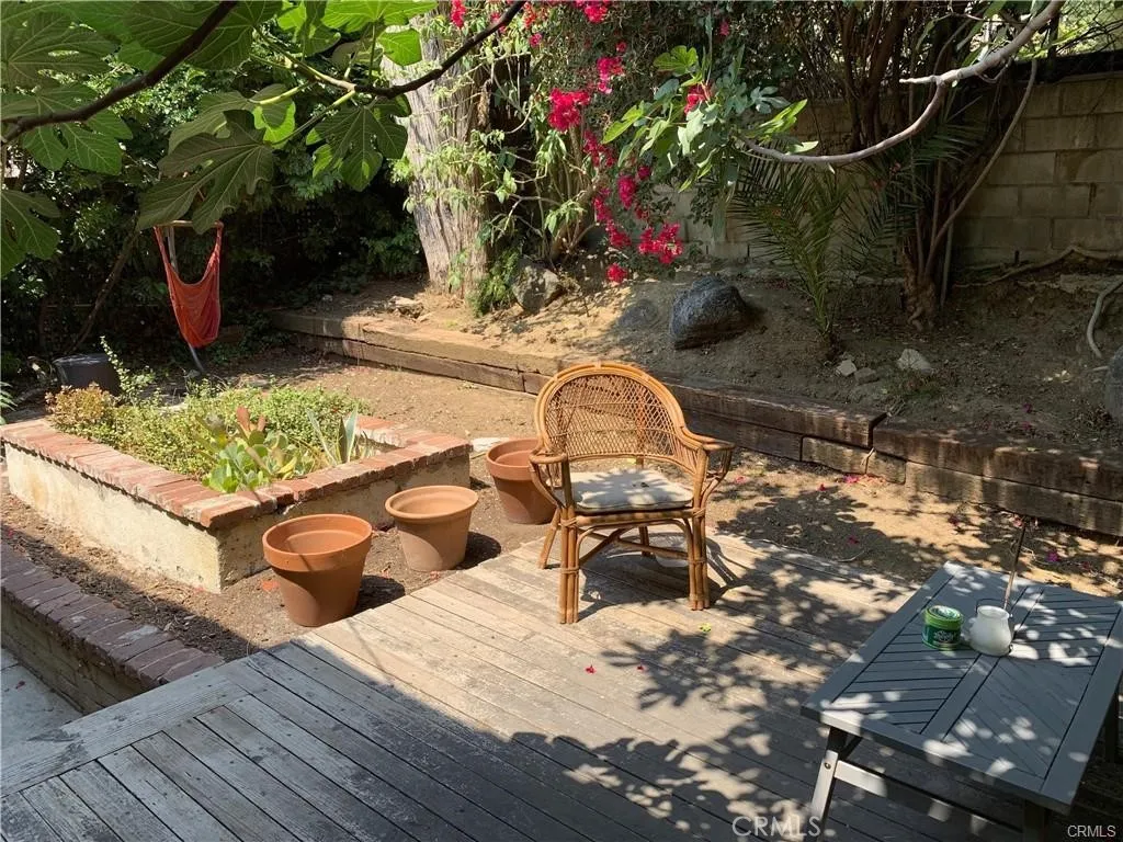 3201 Hamilton Way, Los Angeles, California 90026 home-pic-12