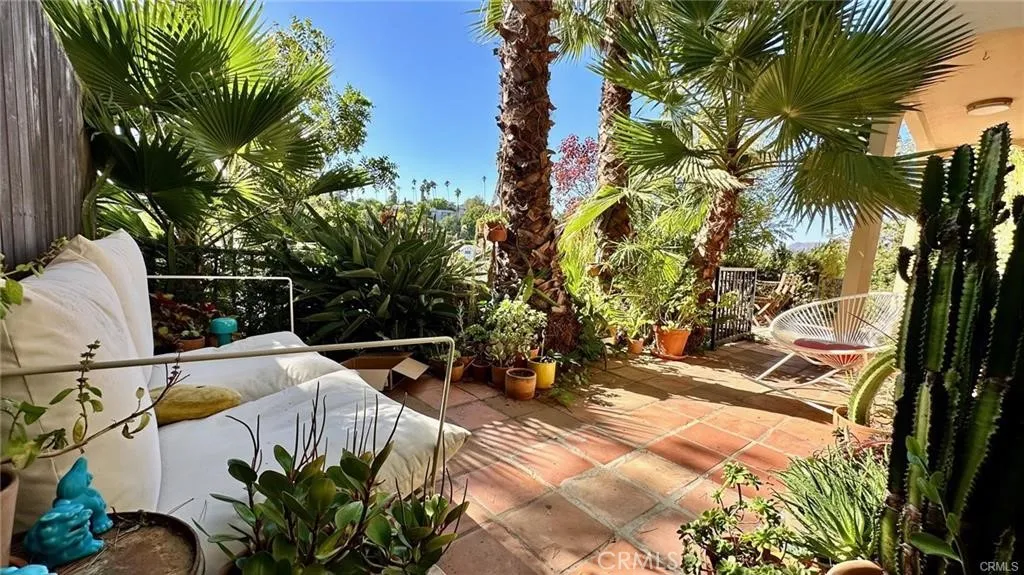 3201 Hamilton Way, Los Angeles, California 90026 home-pic-11