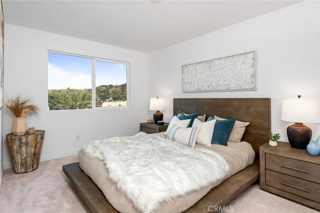 1106 Santo Antonio Drive, Colton, California 92324 home-pic-38