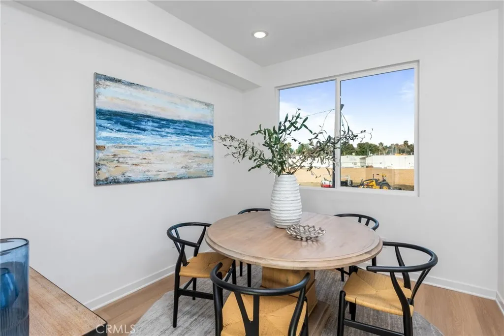 1106 Santo Antonio Drive, Colton, California 92324 home-pic-14