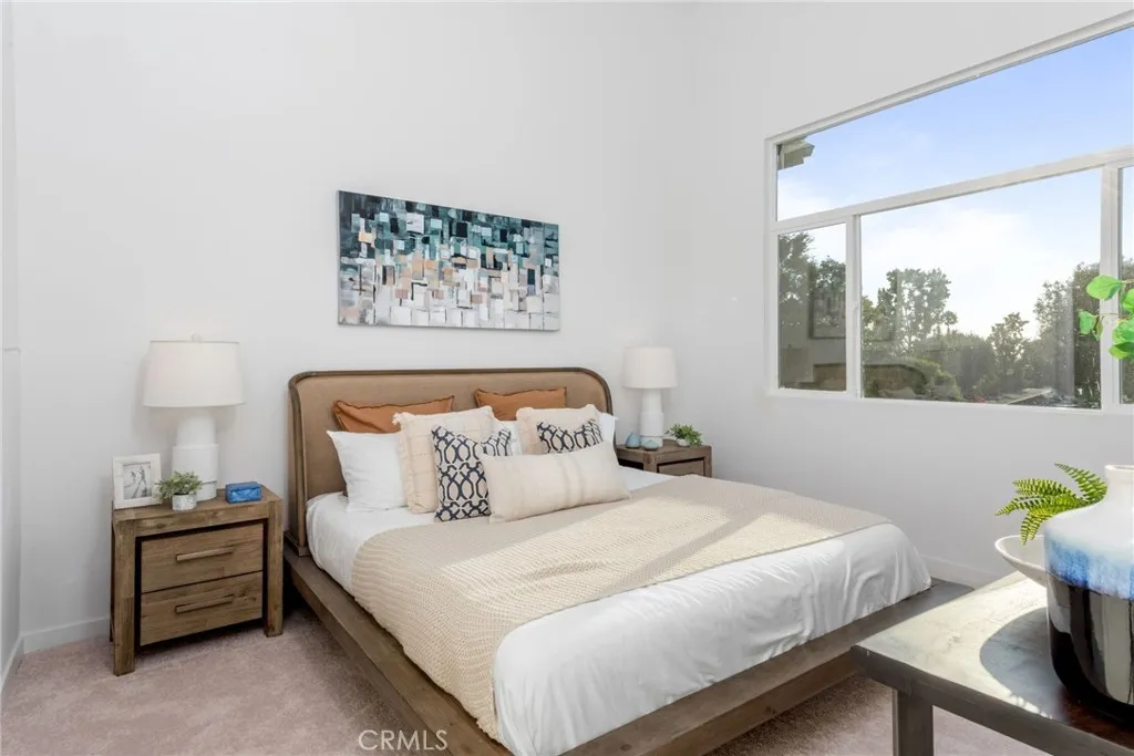 1106 Santo Antonio Drive, Colton, California 92324 home-pic-25