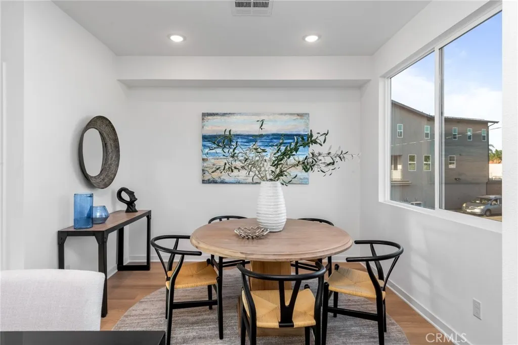 1106 Santo Antonio Drive, Colton, California 92324 home-pic-18