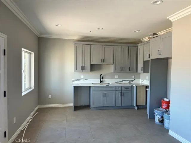21928 Sioux Road, Apple Valley, California 92308