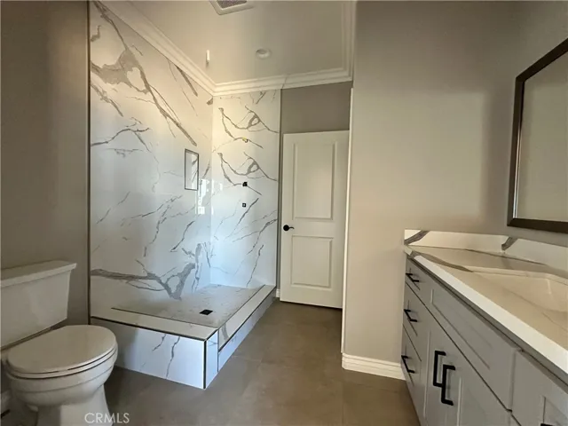 21928 Sioux Road, Apple Valley, California 92308