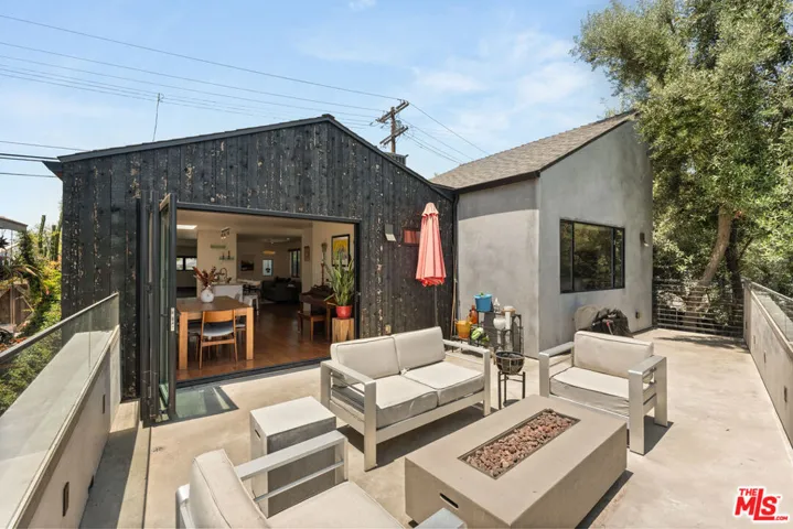 485 Canyon Vista Drive, Los Angeles, California 90065