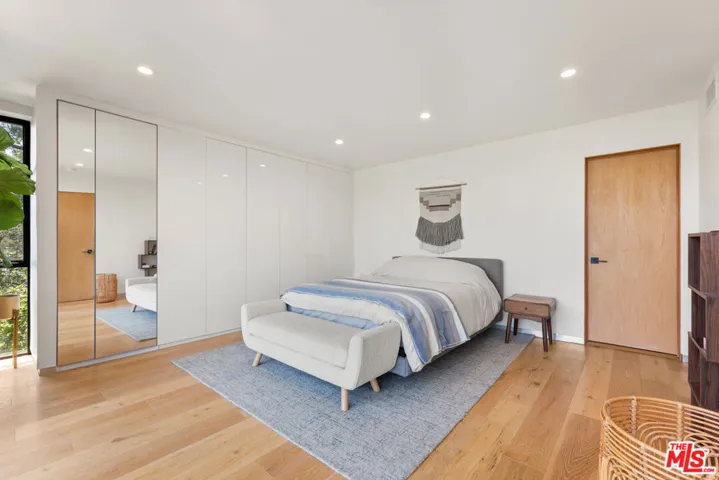 485 Canyon Vista Drive, Los Angeles, California 90065