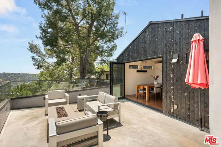 485 Canyon Vista Drive, Los Angeles, California 90065
