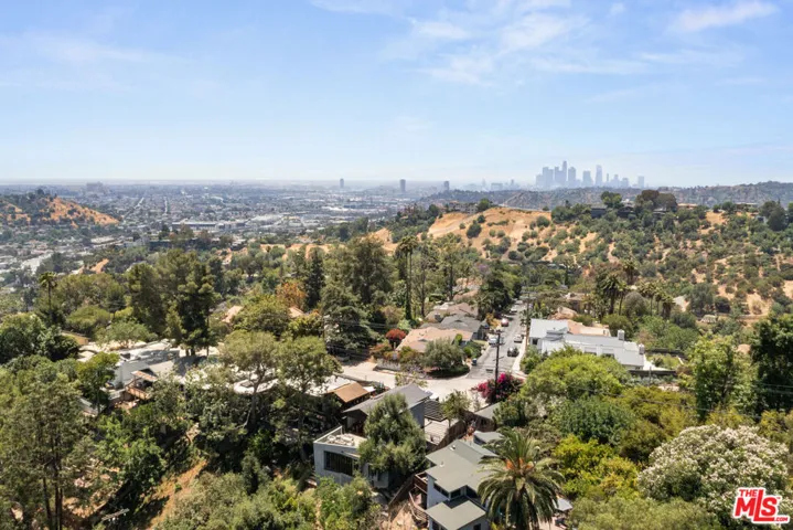 485 Canyon Vista Drive, Los Angeles, California 90065