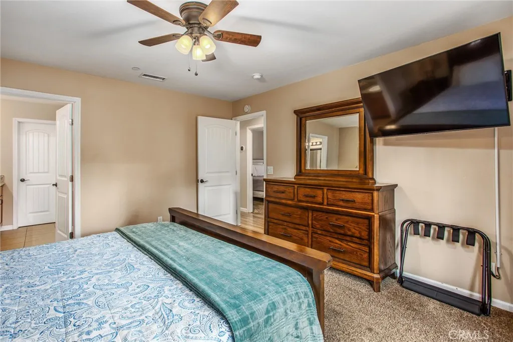 533 Sunset Lane, Sugarloaf, California 92386 home-pic-22