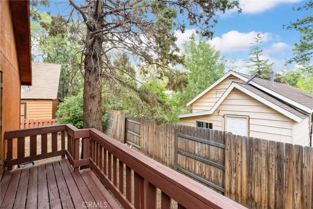533 Sunset Lane, Sugarloaf, California 92386 home-pic-30