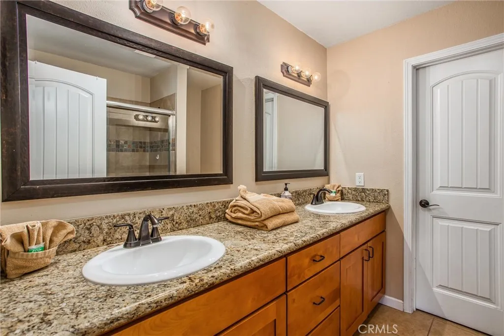 533 Sunset Lane, Sugarloaf, California 92386 home-pic-24