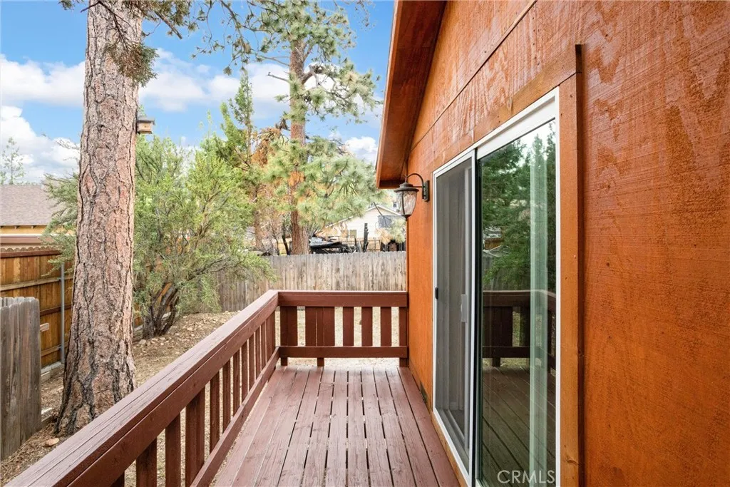 533 Sunset Lane, Sugarloaf, California 92386 home-pic-29