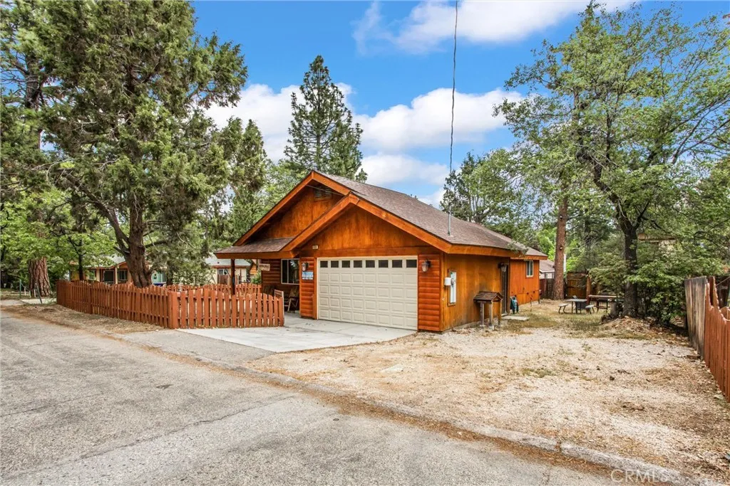 533 Sunset Lane, Sugarloaf, California 92386 home-pic-2