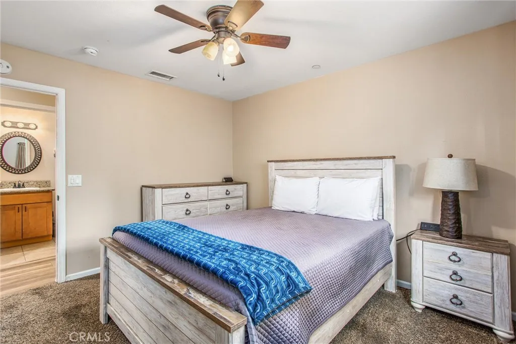 533 Sunset Lane, Sugarloaf, California 92386 home-pic-17