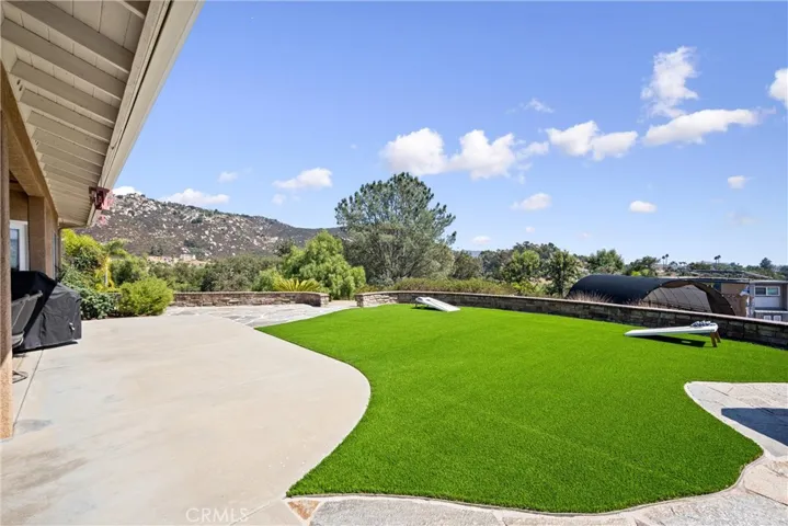 1791 Tierra Libertia Road, Escondido, California 92026
