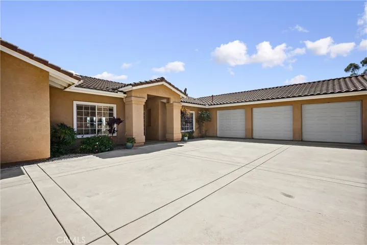 1791 Tierra Libertia Road, Escondido, California 92026