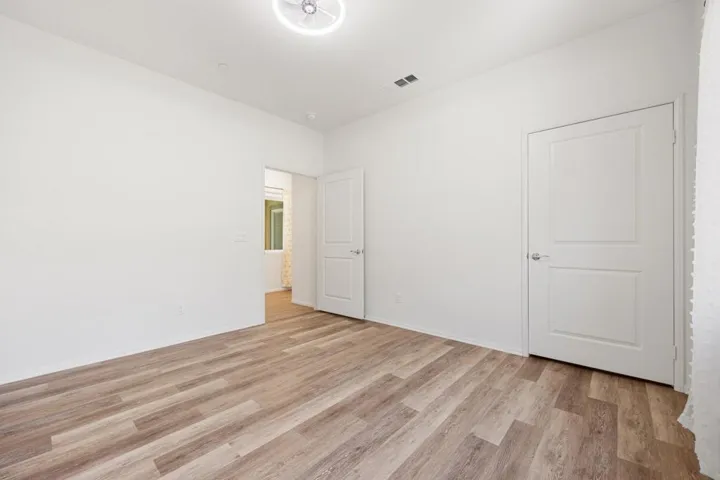 23-web-or-mls-8M4A3668