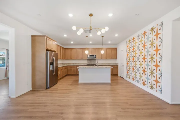 13-web-or-mls-8M4A3613