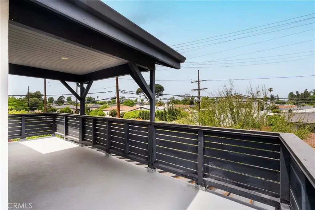 6557 Clybourn Avenue, North Hollywood, California 91606 home-pic-19